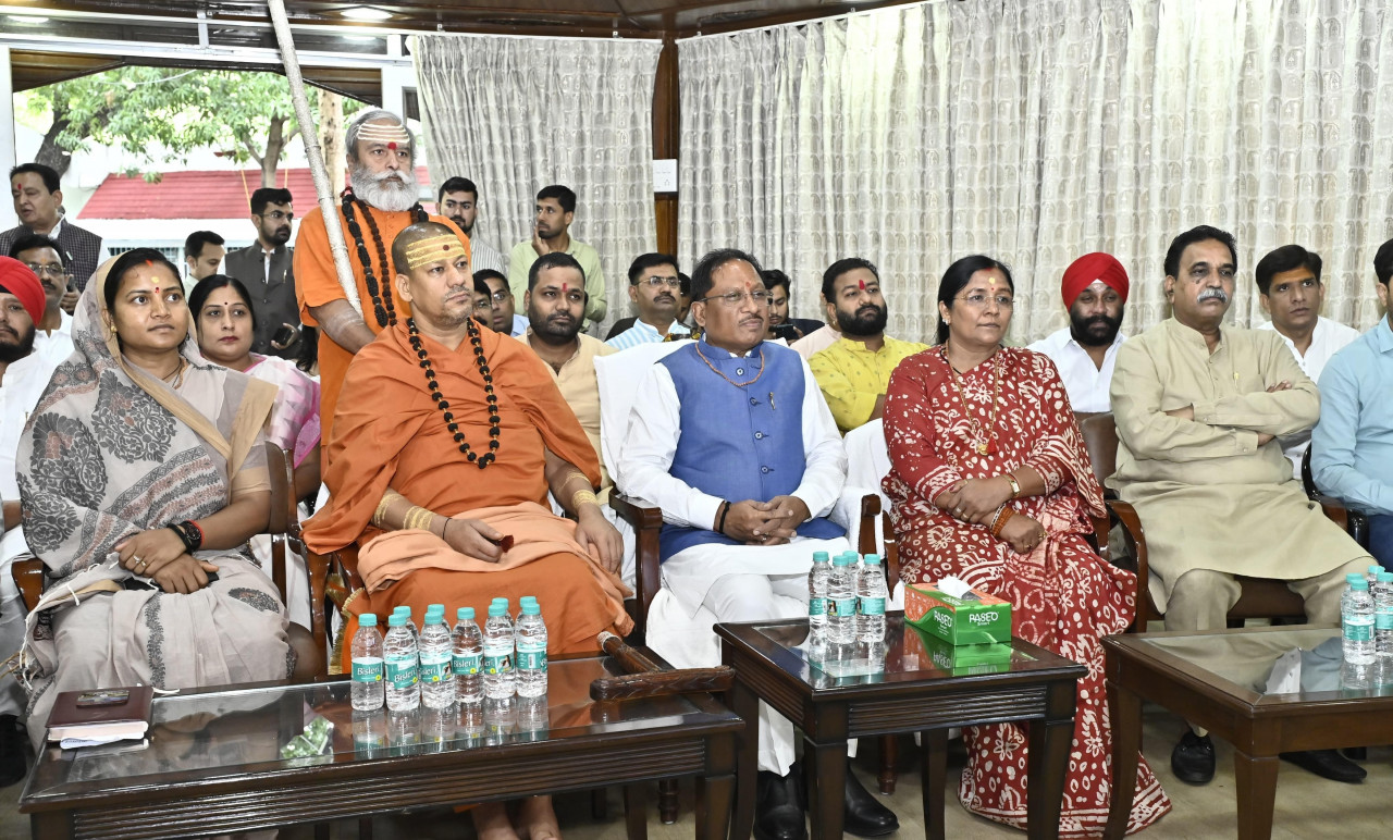 Raipur : Chief Minister Shri Vishnu Deo Sai Listens to the 123rd Episode of ‘Mann Ki Baat’